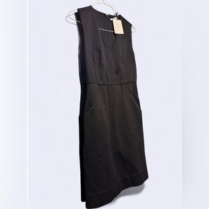 Elegant Black Sleeveless Dress